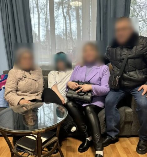 Приезд мамы папы бабушки к Виктории 3